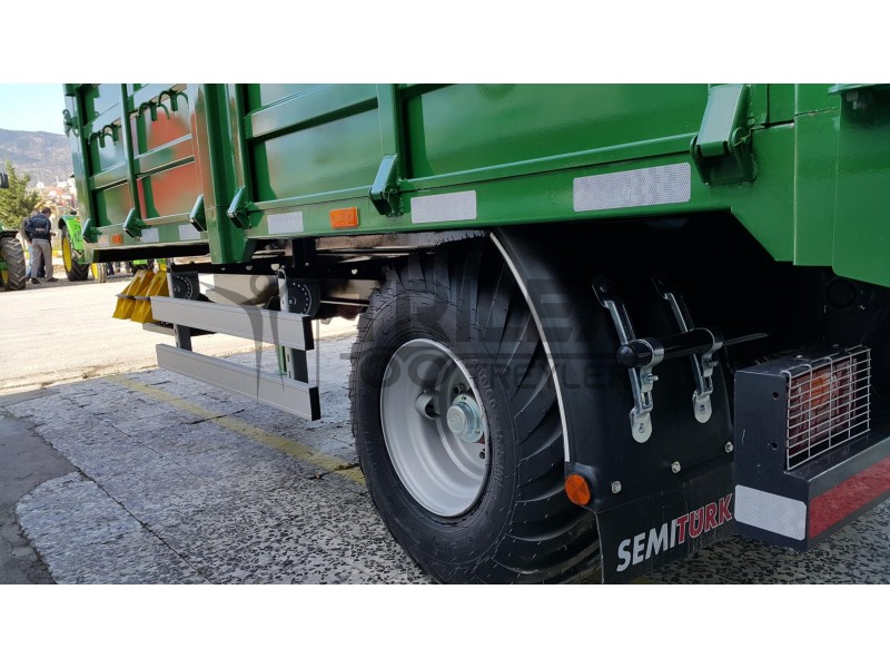 single axle farm rear tipping trailer