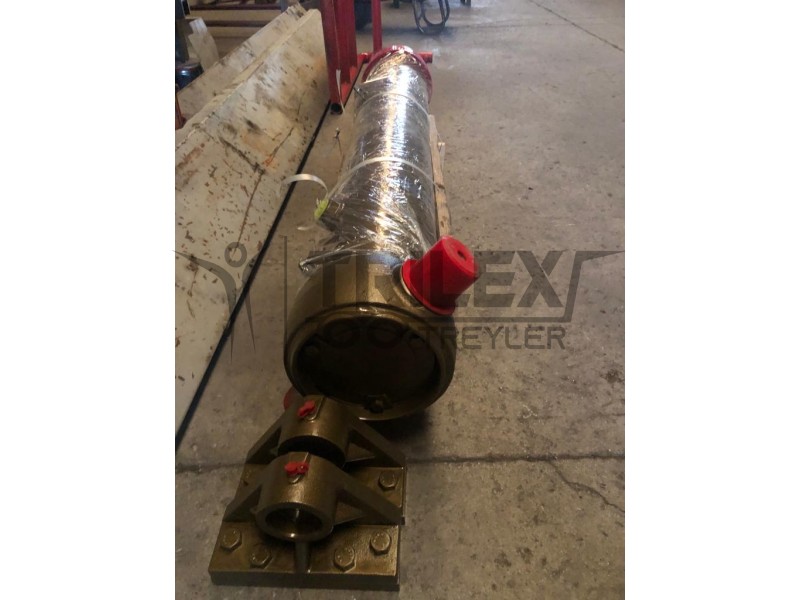 tipper / dumper hydraulic cylinder with bracket