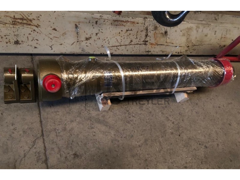 Tipper / Dumper Telescopic Hydraulic Cylinder with Bracket (S5500)