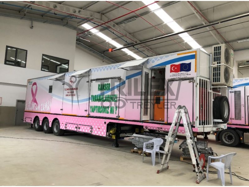 Mammography cancer screening truck