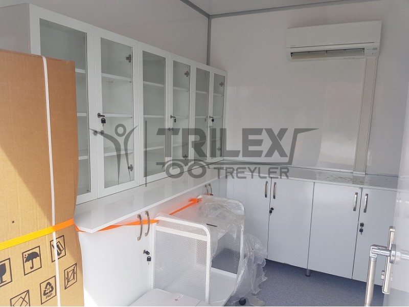 mobile clinic vehicle